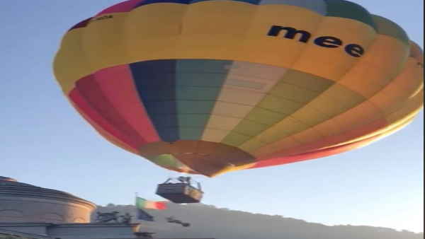 94 साल पुराने एक म्यूजियम टकरा गया