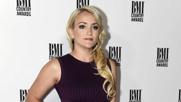 अपनी किताब में जेमी ने किए कई खुलासे