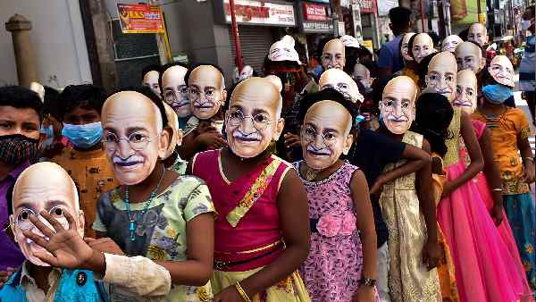 कहां से आएगी इतनी वैक्सीन ?