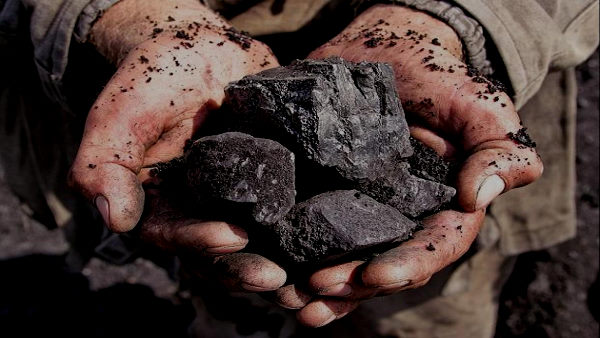 अक्टूबर की शुरुआत में ऐसे बिजली घरों की संख्या 64 