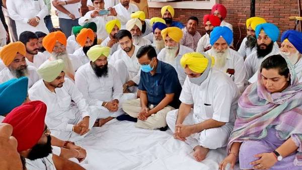 शोकाकुल परिवार से मुलाक़ात