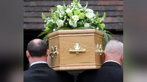 सोशल मीडिया यूजर्स ने क्या कहा?