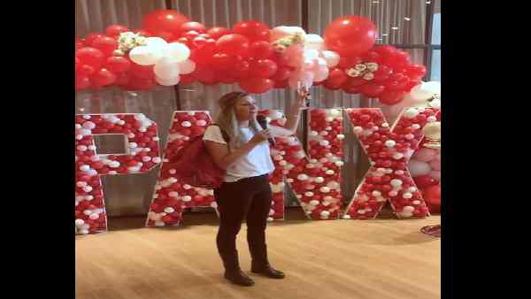 दूसरी कंपनियों ने कर्मचारियों को कब दिए महंगे गिफ्ट ?