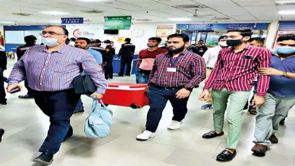 मुम्बई के निजी अस्पताल में भेजे गए हाथ 