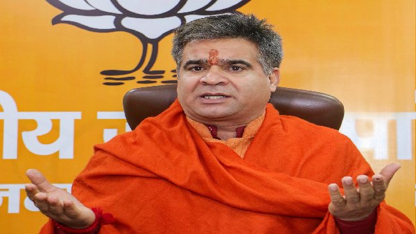 48 घंटे के अंदर विक्रम रंधावा को देना है जवाब