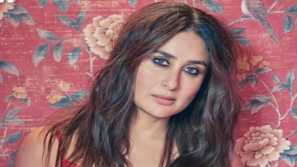  कार पर नंबर प्लेट महाराष्ट्र का है 