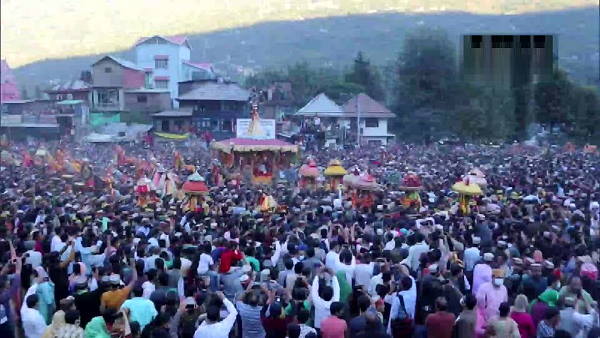 यहां भी लगते हैं दशहरा मेले