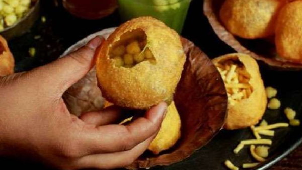 प्रिंसिपल के खिलाफ फूटा लोगों का गुस्सा