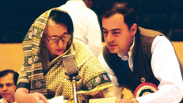 फलते फूलते रहे ‘जी हुजूर’