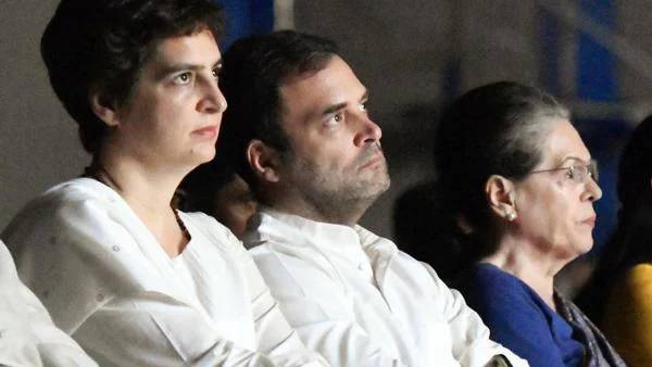 पुराने गौरव पर कब तक वोट मांगेगी कांग्रेस ? पुराने गौरव पर कब तक वोट मांगेगी कांग्रेस ?