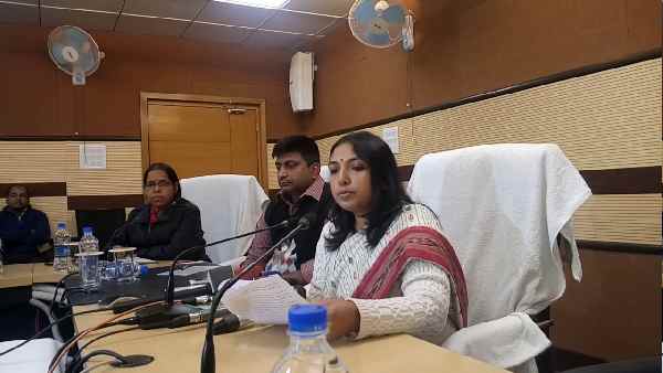 अमित खरे की पत्नी निधि खरे भी हैं आईएएस
