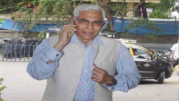 माफीनामे से सवालों के घेरे में पूर्व सीएजी विनोद राय