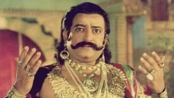 बीजेपी के टिकट पर बने थे सांसद