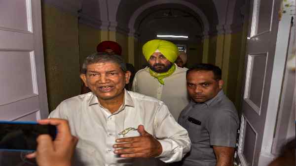 'अंदर के 'धर्मनिरपेक्ष अमरिंदर' को मार डाला है'