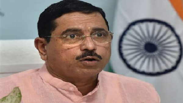 कोयला मंत्री ने भी दिया है बयान