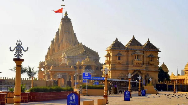कोविड प्रोटोकॉल में बदलाव किए जा रहे