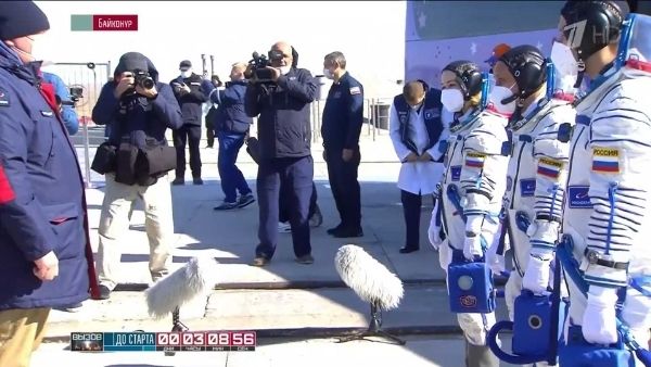 अंतरिक्ष में फिल्म की शूटिंग