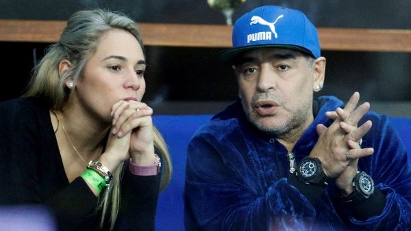 'लगातार देते थे ड्रग्स'