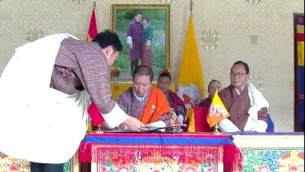 भारत को लेकर परेशान चीन