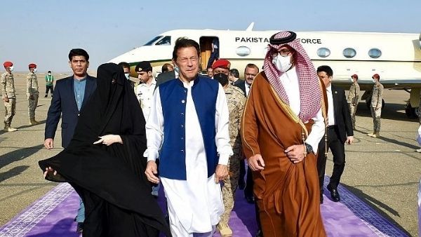 नवंबर में होगा रिसेप्शन