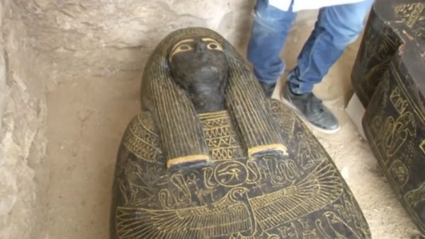 2700 साल पुरानी ममी का बना चेहरा