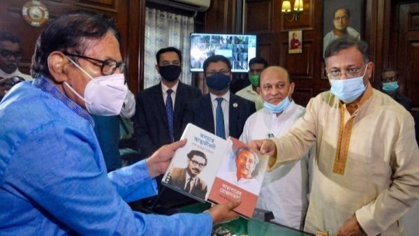 दुर्गापूजा पर बोले बांग्लादेशी मंत्री दुर्गापूजा पर बोले बांग्लादेशी मंत्री