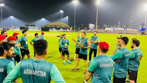 देश के झंडे के साथ खेलते खिलाड़ी देश के झंडे के साथ खेलते खिलाड़ी