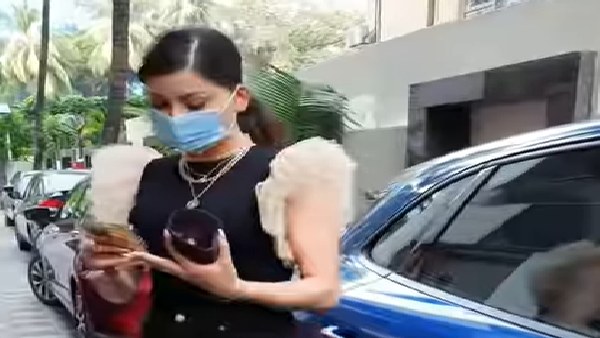 यूजर्स ने किए कई मजेदार कमेंट्स