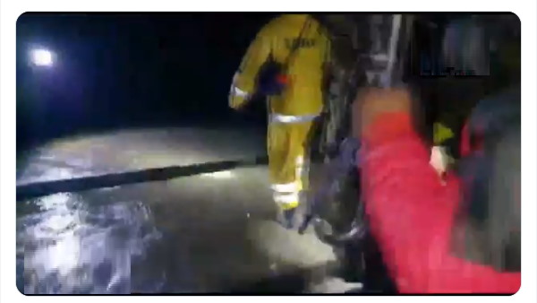 उत्तराखंड में कई मौतें, तीर्थयात्री फंसे