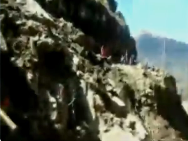 VIDEO: Uttarakhands Joshimath-Niti border road destroyed due to landslide, people said- hill collapsed on every kilometer VIDEO: Uttarakhands Joshimath-Niti border road destroyed due to landslide, people said- hill collapsed on every kilometer
