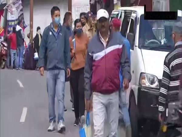 thousand tourists stuck in uttarakhand amid heavy rainfall and landslides, taxi drivers are taking 500-600 rupees