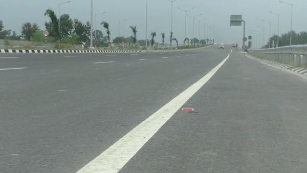 5 महीने पहले बन कर तैयार हुआ है हरहुआ - राजातालाब रिंग रोड