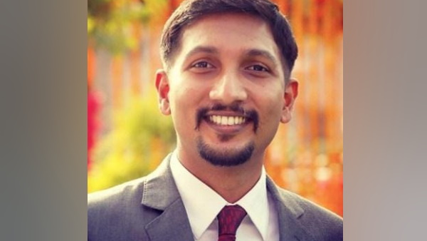 कौन हैं आईएएस विशाख अय्यर ?