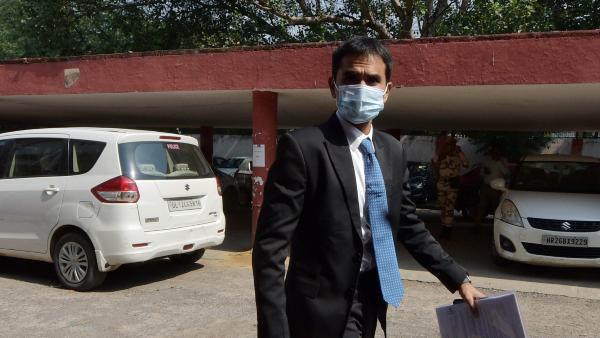 नवाब के आरोपों पर नहीं कहा कुछ