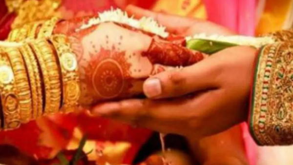 दुल्हन के पिता की आंखें भर आईं, बेटी से बोले- तुम्हें बहुत अच्छा परिवार मिला है