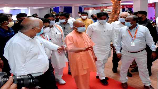 नवंबर के अंतिम सप्ताह से बांटेंगे -योगी