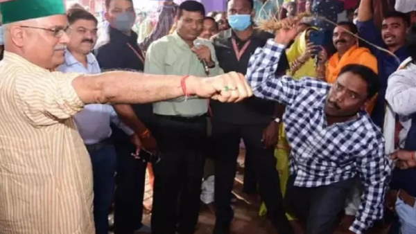 raipur cm bhupesh baghel whipped on govardhan puja raipur cm bhupesh baghel whipped on govardhan puja