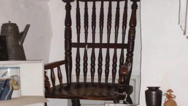 जो भी कुर्सी पर बैठा अपना जान गंवाया