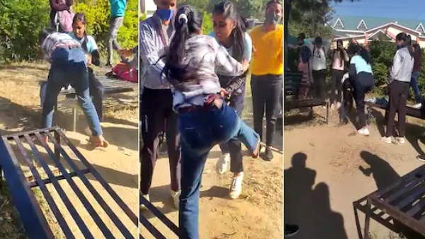 लड़कियों ने आपस में की मारपीट लड़कियों ने आपस में की मारपीट