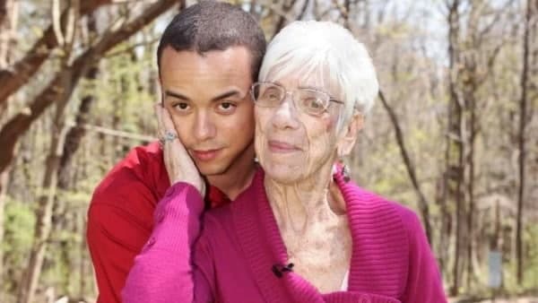  हनीमून पर हुआ हादसा, पड़ गए लेने के देने