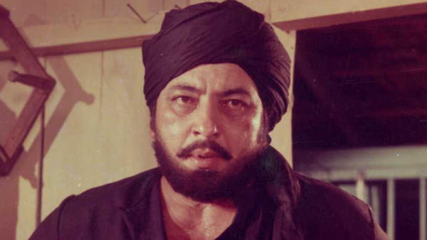  निर्देशन में भी आजमाया हाथ