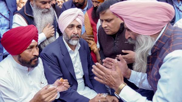 ऑटो चालकों से CM चन्नी ने की मुलाक़ात