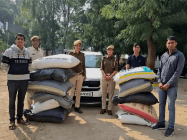 सरपंच ने करवाई थी दस लाख की डील सरपंच ने करवाई थी दस लाख की डील