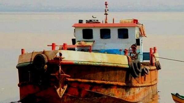 फिर पाकिस्तानी आतंकवादी बोट से मुंबई पहुंचे