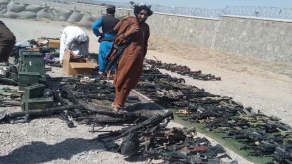 पाकिस्तान जा रहे अमेरिकी हथियार