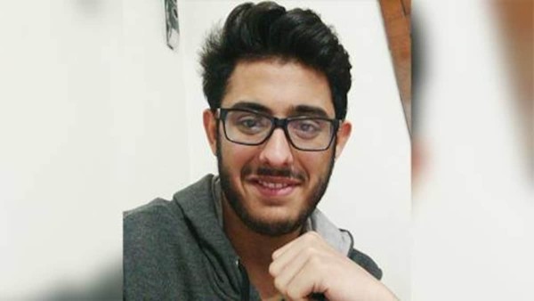 कैरी मी नाटी, अमित बढ़ाना हैं इसके उदाहरण