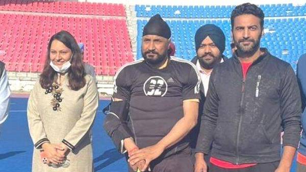 CM के अलग-अलग अंदाज़ CM के अलग-अलग अंदाज़