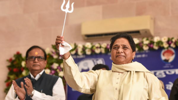 भाजपा के साथ नरमी क्यों? भाजपा के साथ नरमी क्यों?