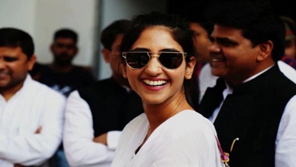 'राहुल गांधी और मेरी फोटो पारिवारिक फोटो है....' 'राहुल गांधी और मेरी फोटो पारिवारिक फोटो है....'