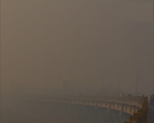 ghaziabad air quality today: pollution level of ghaziabad in Pictures